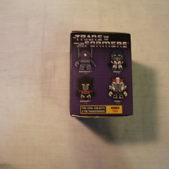 Transformers vinyl figure - Picture 4 of 6
